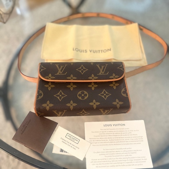 Authentic Louis Vuitton Florentine Pochette Belt Bag – Monogram Canvas - Picture 8 of 15